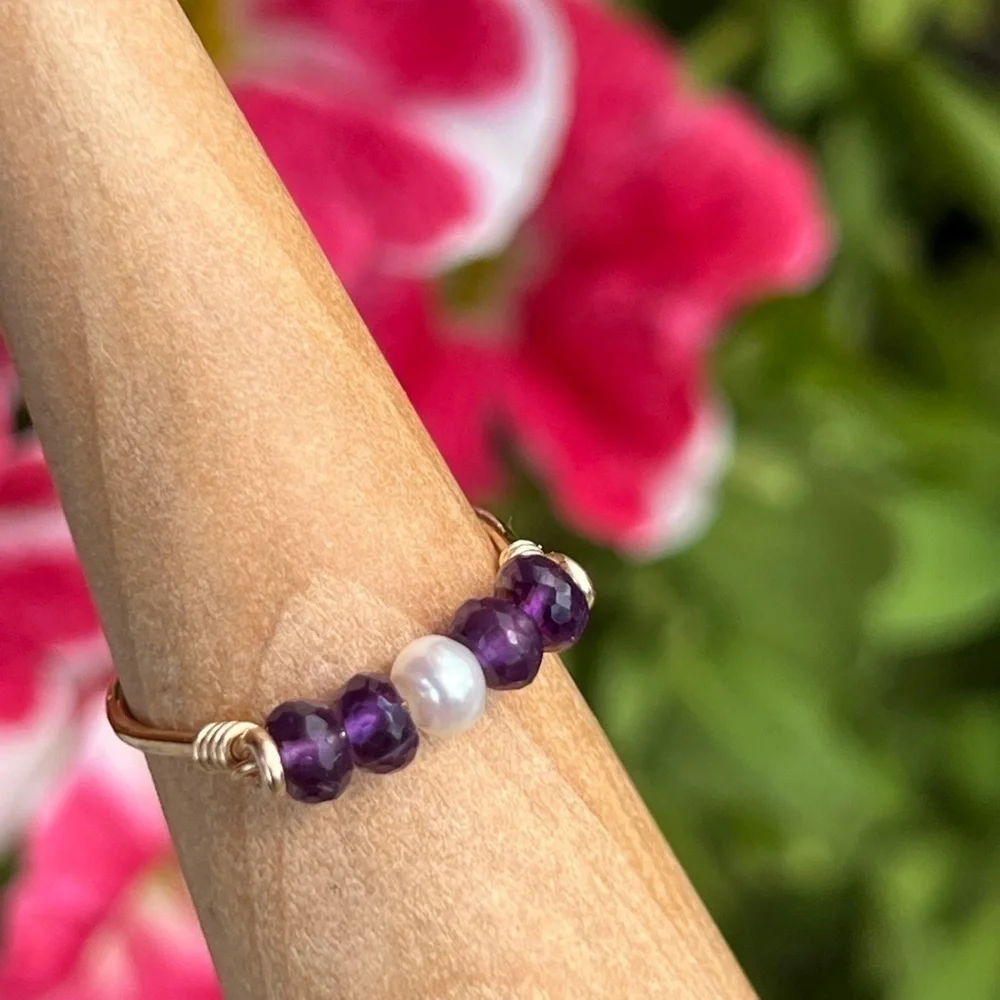 Amethyst & Freshwater Pearl Gold Ring